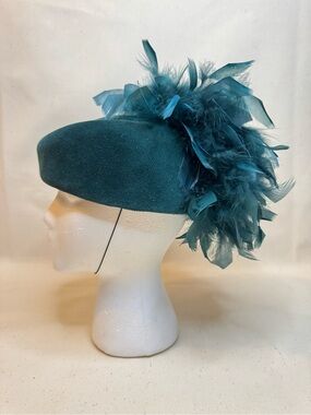 Vintage Chapeau Creations Ruth Kropveld Teal Velvet Feather pillbox hat